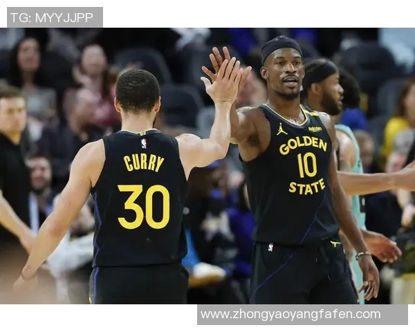 黄蜂勇士激战正酣NBA最新战况分析与精彩瞬间回顾